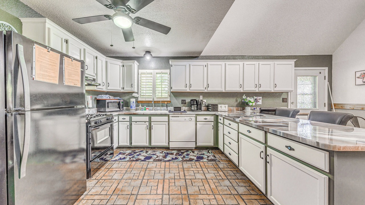 Photo of Kitchen in Cloudcroft