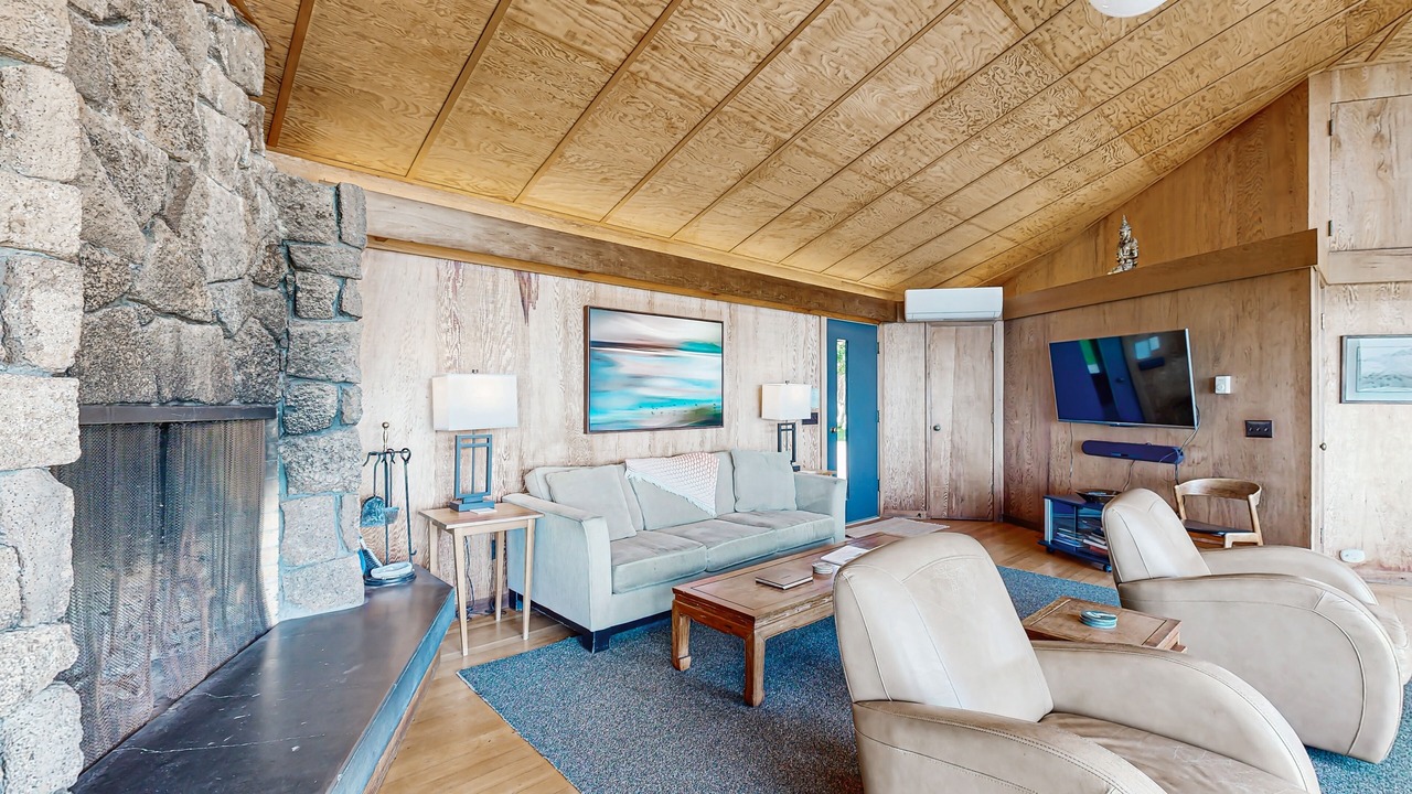 Photo of Livingroom in Sea Ranch