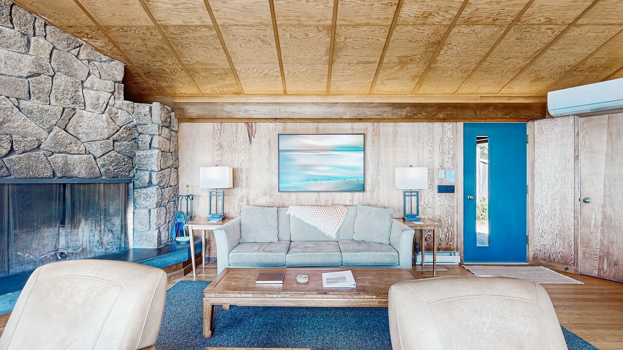 Photo of Livingroom in Sea Ranch
