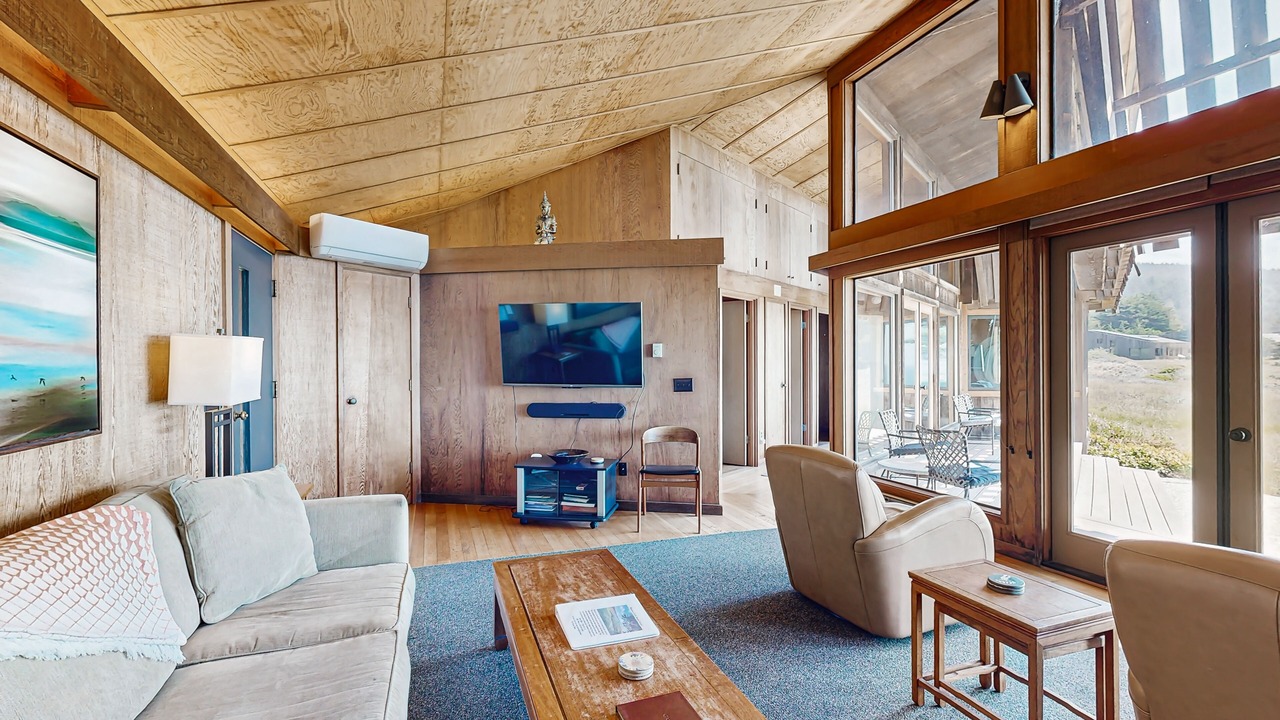 Photo of Livingroom in Sea Ranch