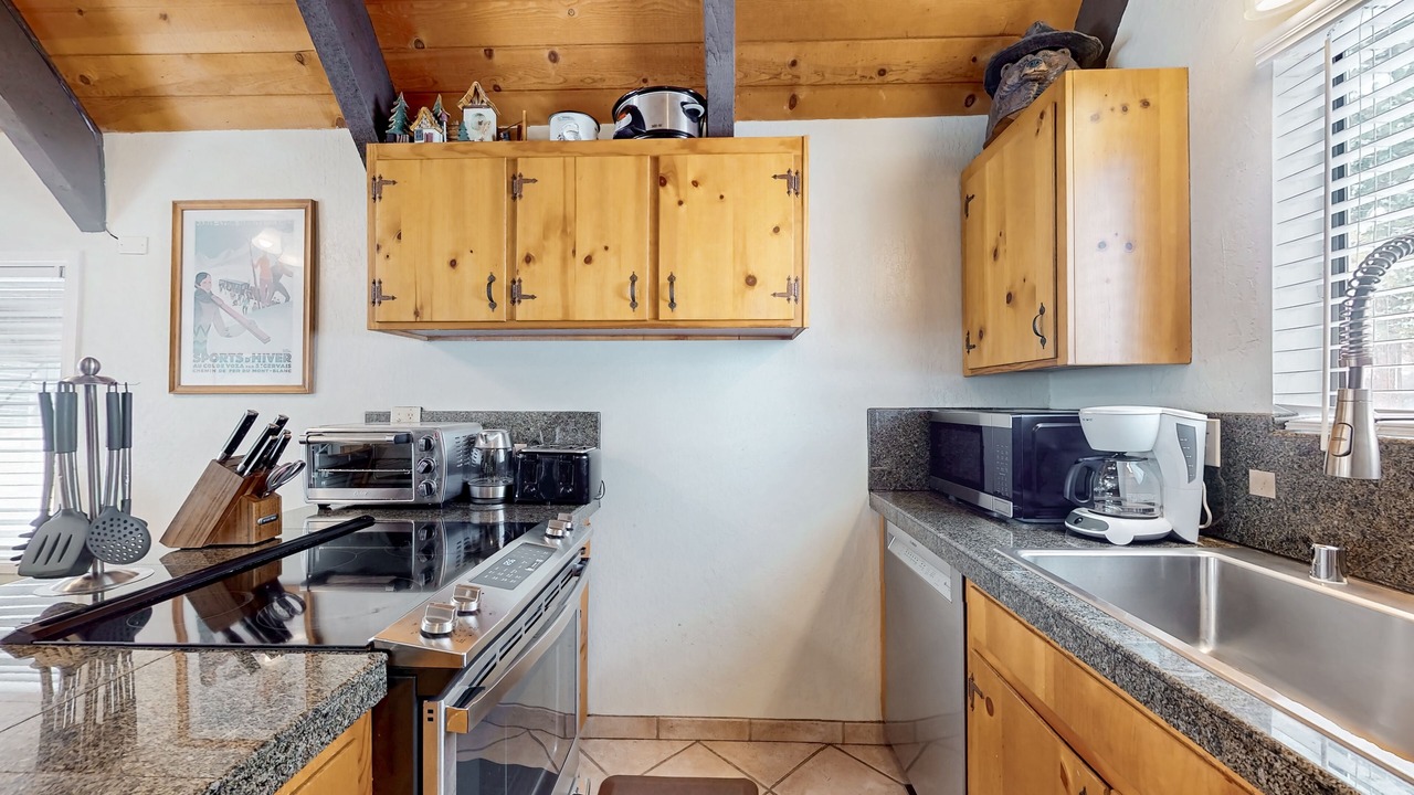 Photo of Kitchen in Mammoth Lakes