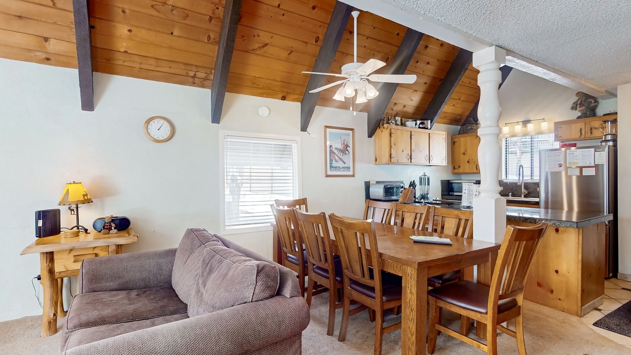 Photo of Livingroom in Mammoth Lakes