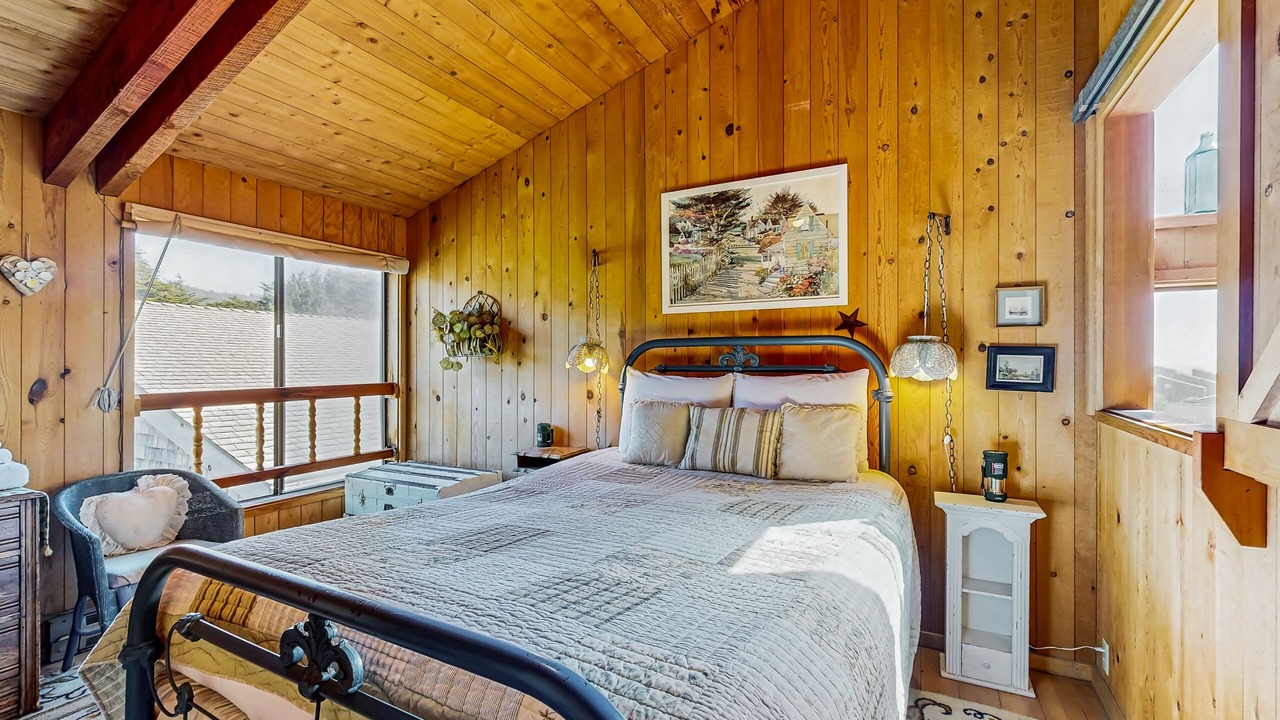 Photo of Bedroom in Sea Ranch