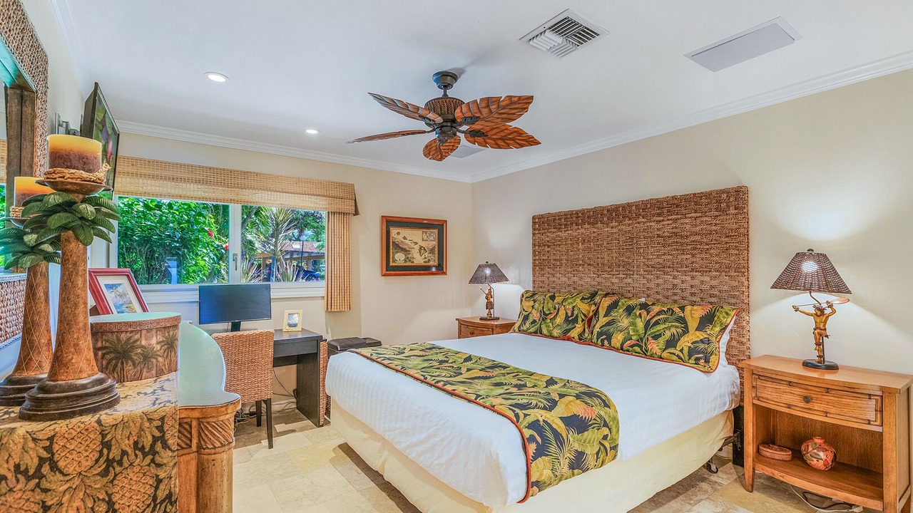 Photo of Bedroom in Downtown Lahaina
