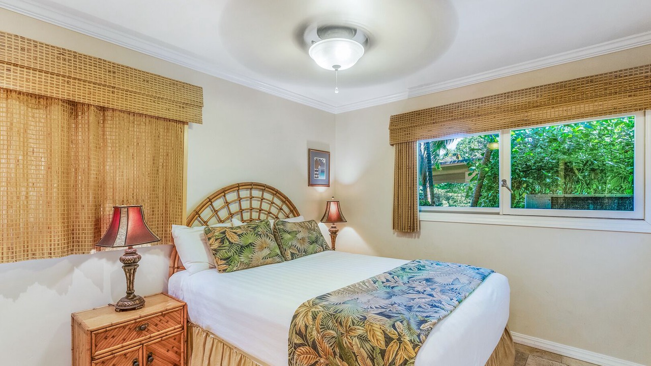 Photo of Bedroom in Downtown Lahaina