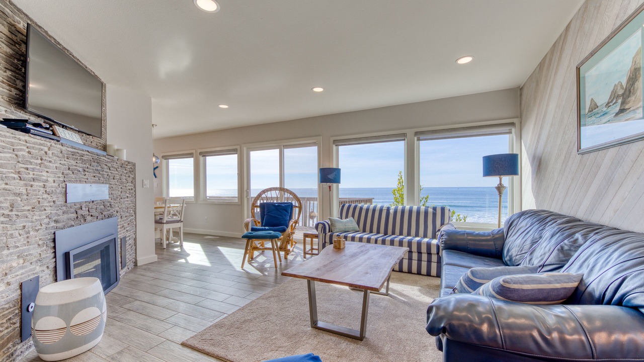 Photo of Livingroom in Oceanside