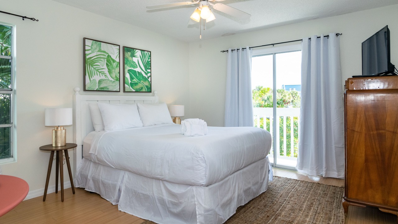 Photo of Bedroom in Bradenton Beach