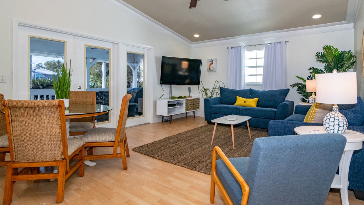 Photo of Livingroom in Bradenton Beach