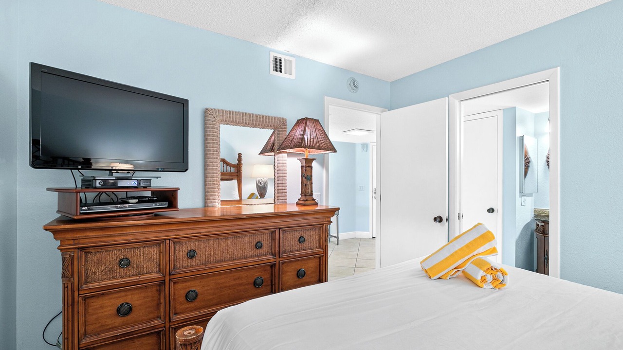 Photo of Bedroom in Bradenton Beach
