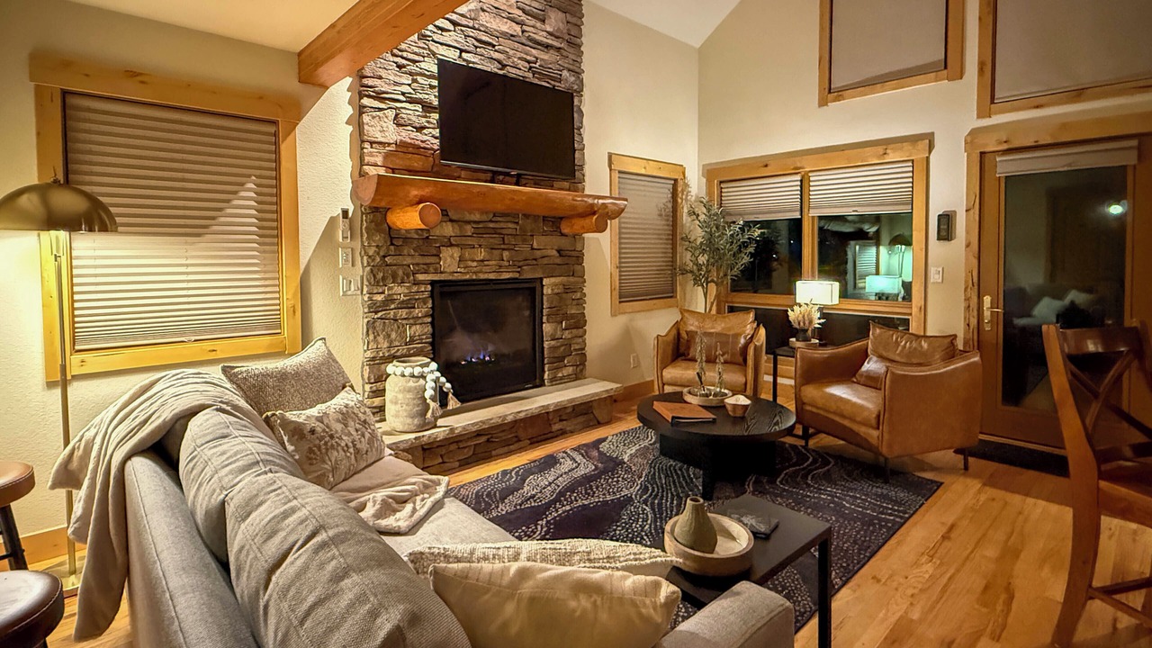 Photo of Livingroom in Estes Park