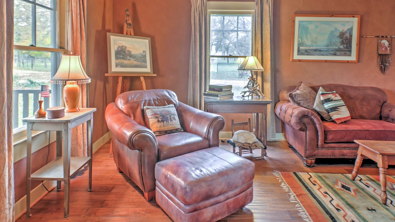 Photo of Livingroom in Fredericksburg
