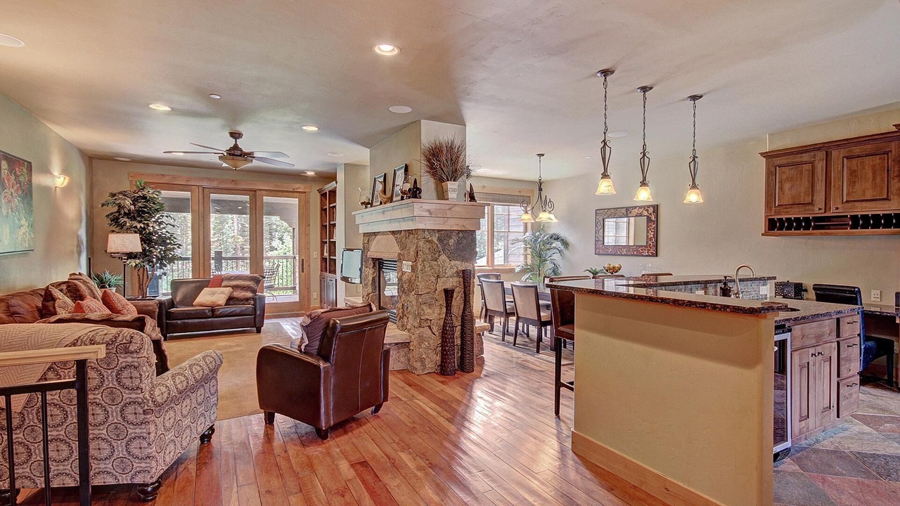 Photo of Livingroom in Copper Mountain Village