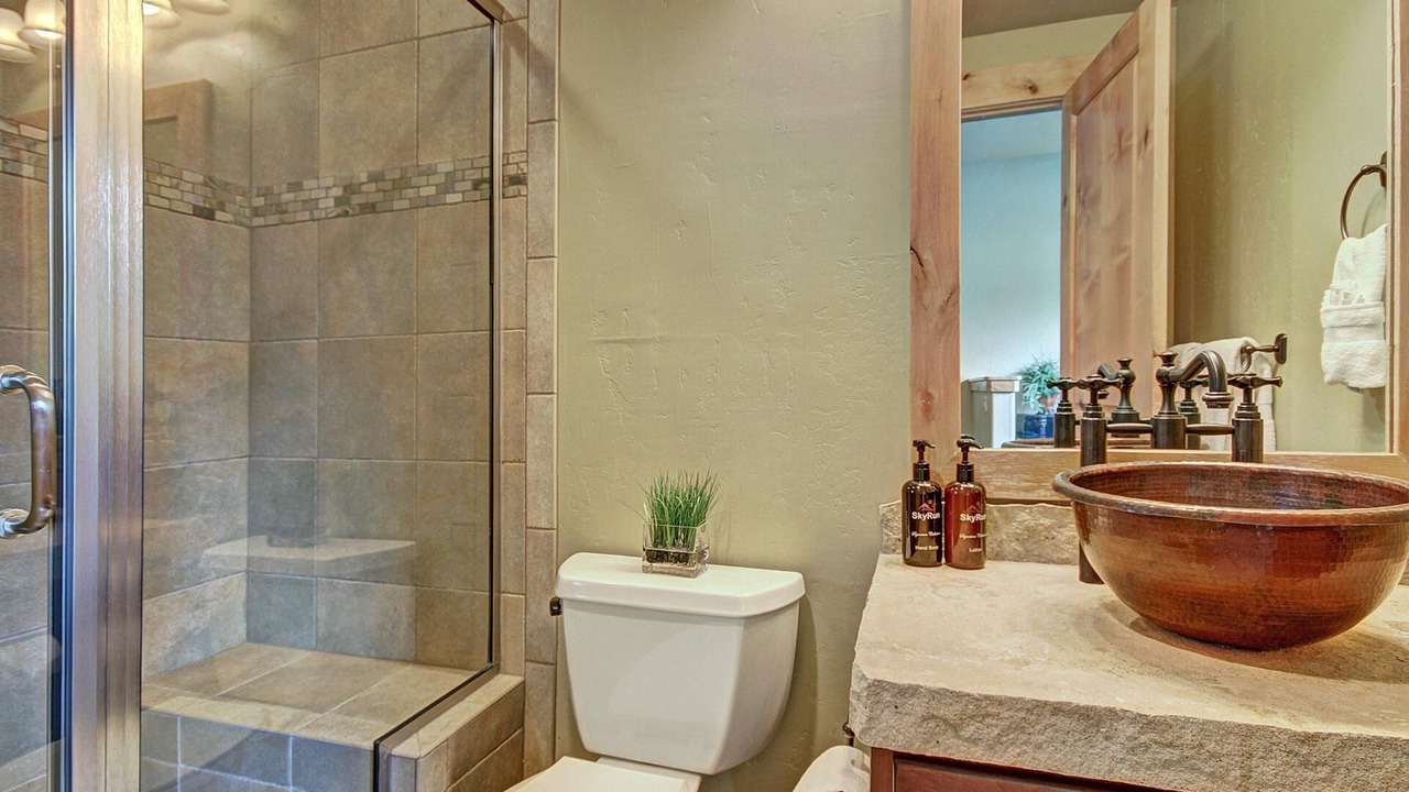 Photo of Bathroom in Copper Mountain Village