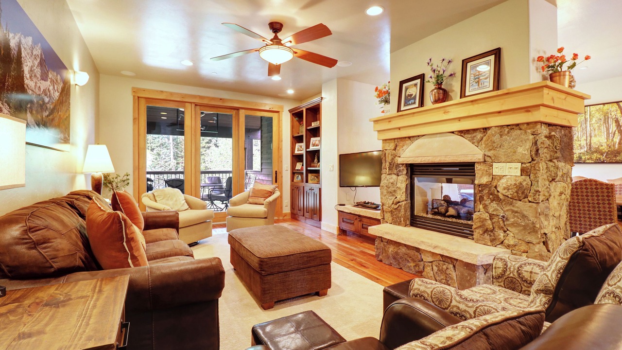 Photo of Livingroom in Copper Mountain Village