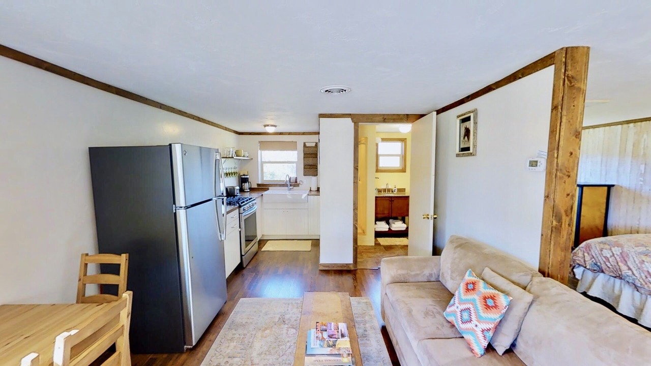 Photo of Livingroom in Spanish Valley