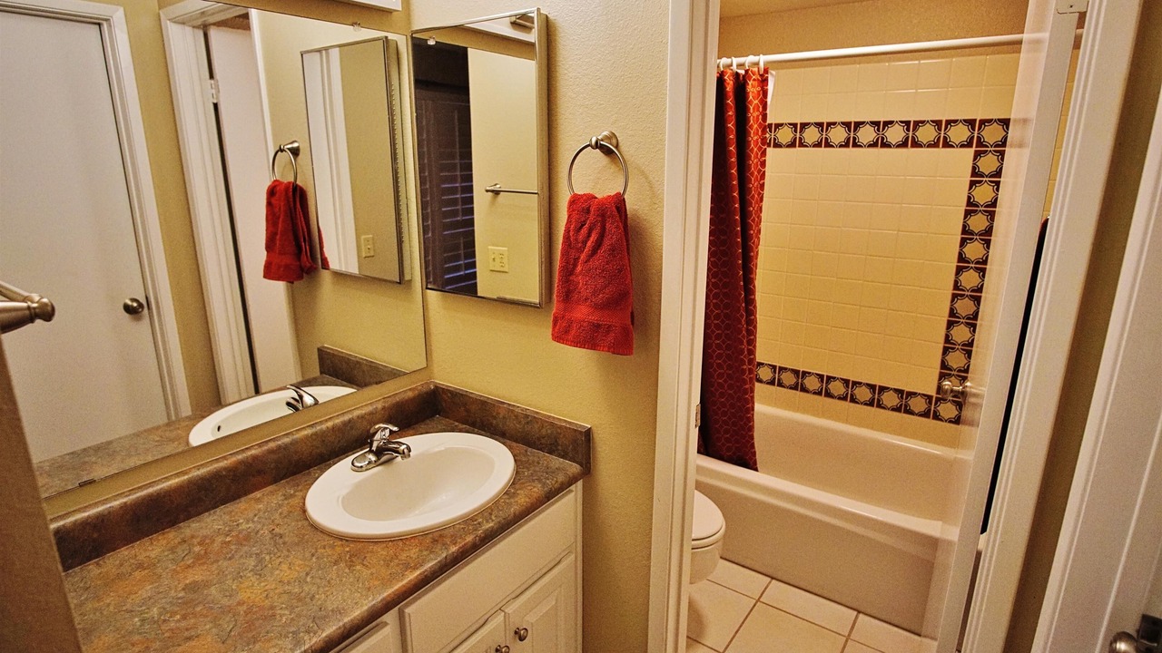 Photo of Bathroom in Cloisters