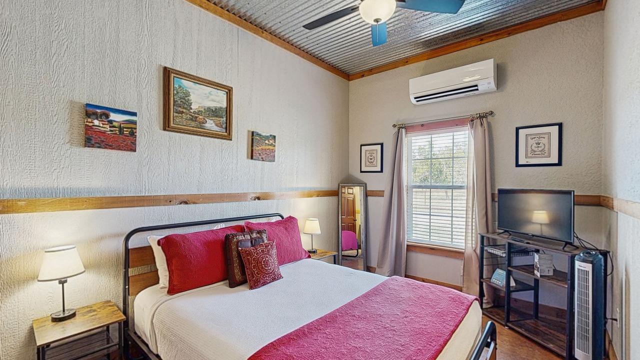 Photo of Bedroom in Fredericksburg
