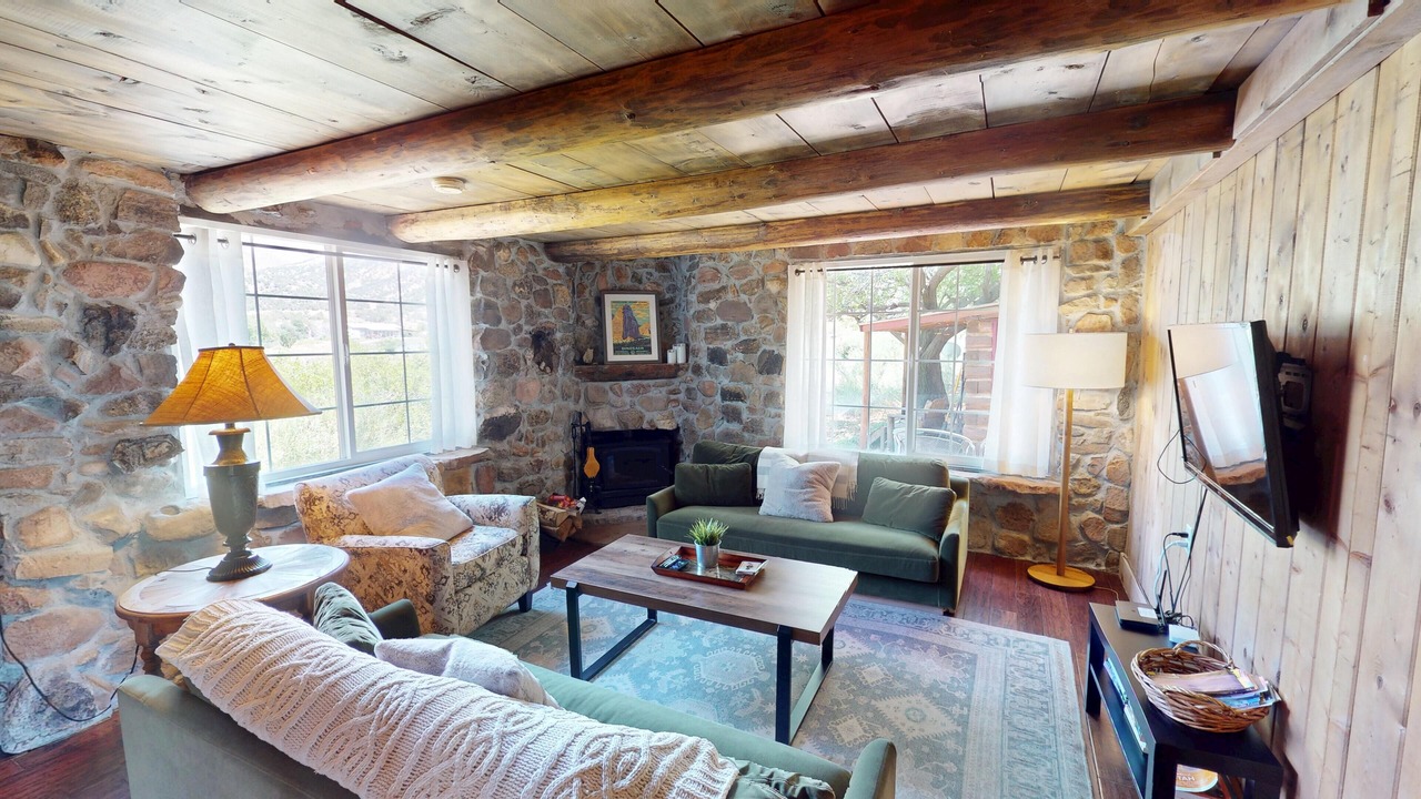 Photo of Livingroom in Spanish Valley