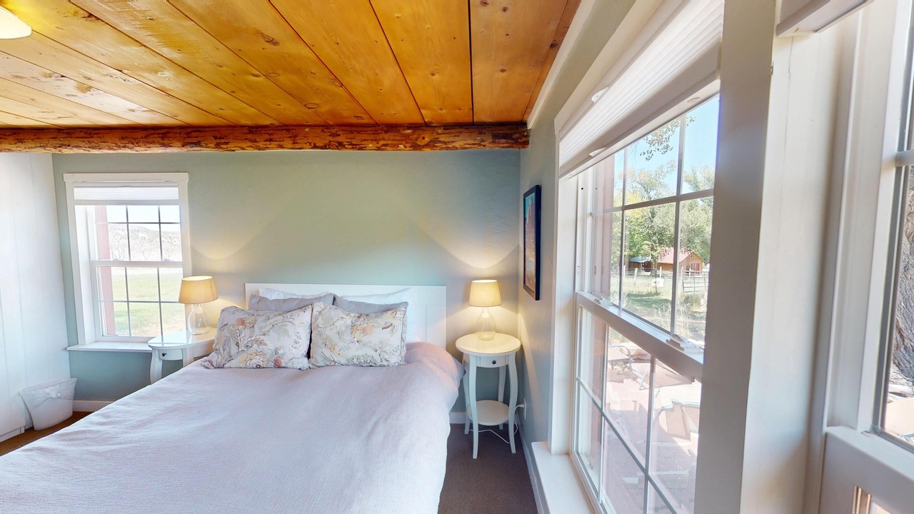 Photo of Bedroom in Spanish Valley