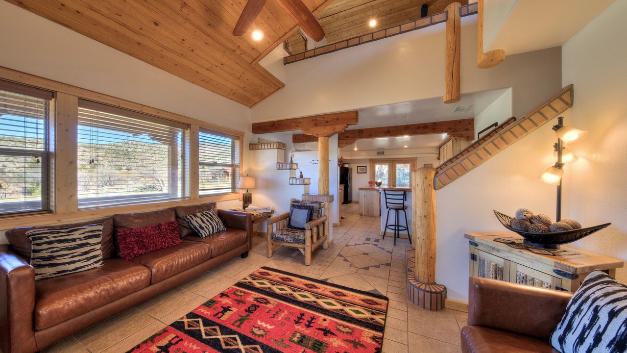 Photo of Livingroom in Spanish Valley
