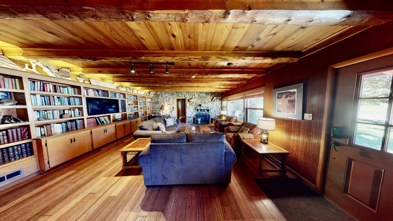 Photo of Livingroom in Spanish Valley