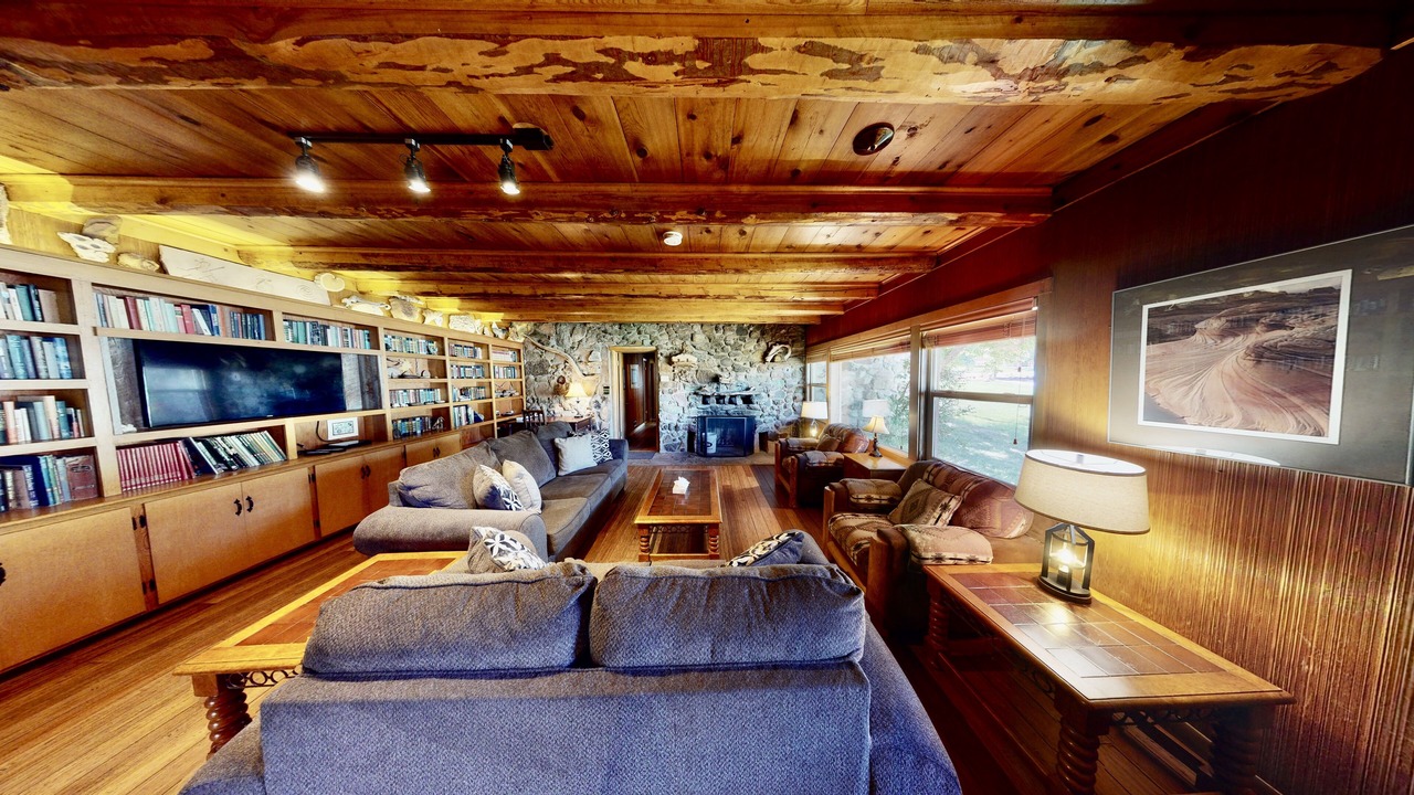 Photo of Livingroom in Spanish Valley