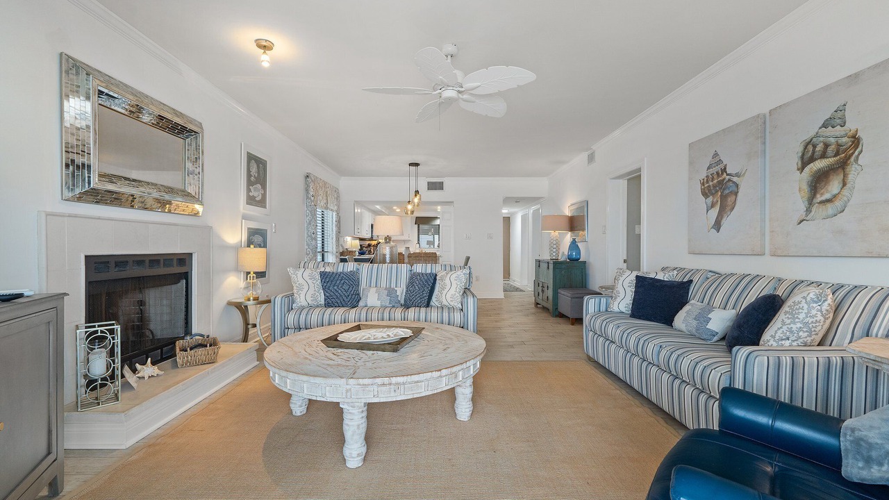 Photo of Livingroom in Ono Island