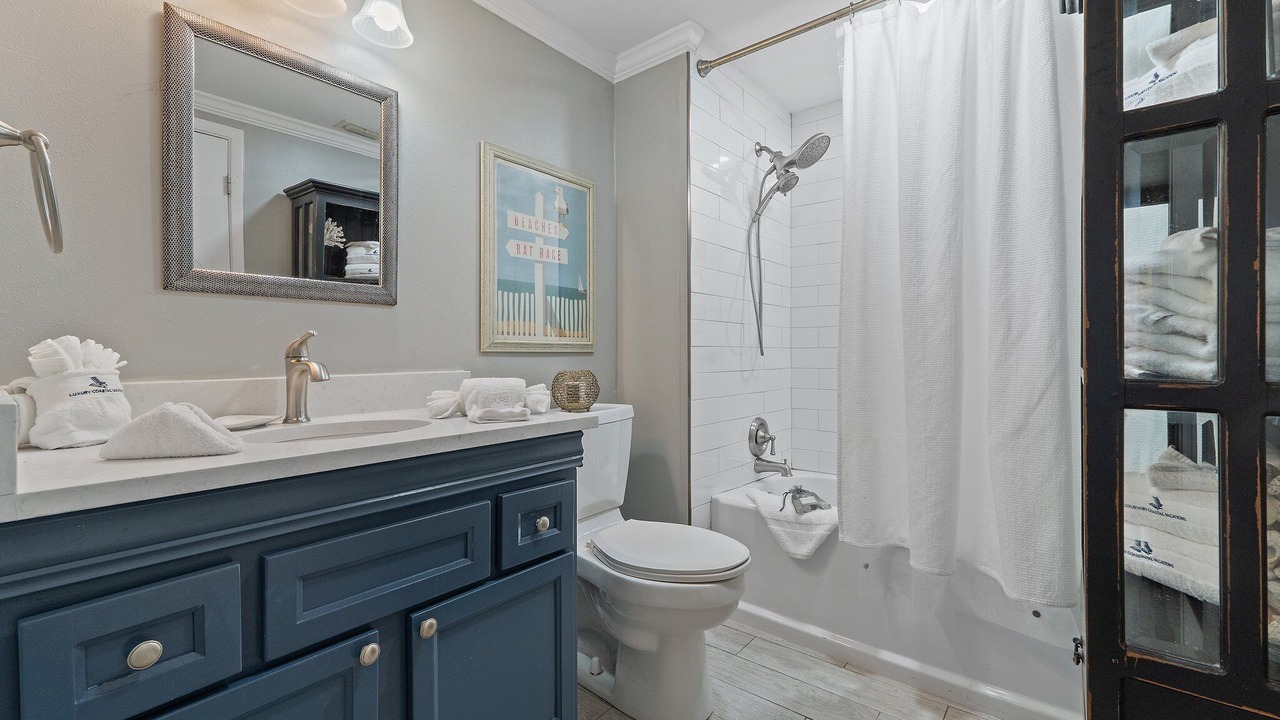 Photo of Bathroom in Ono Island