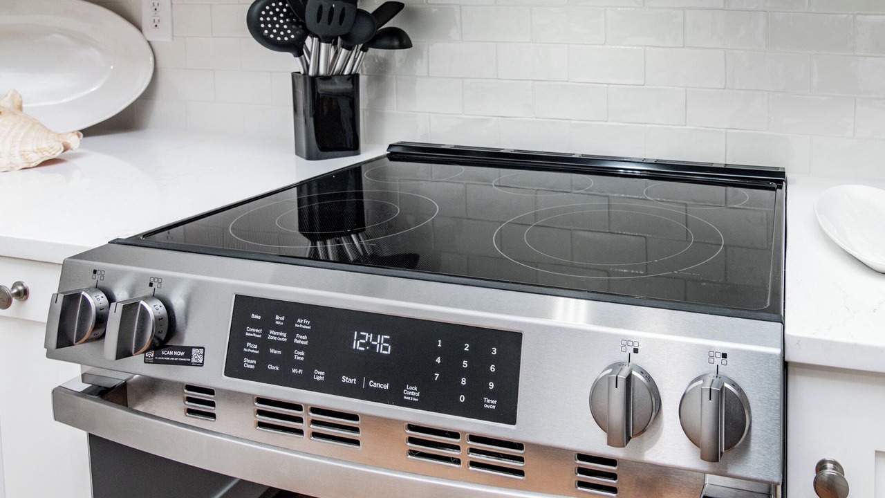 Photo of Kitchen in Debordieu Colony