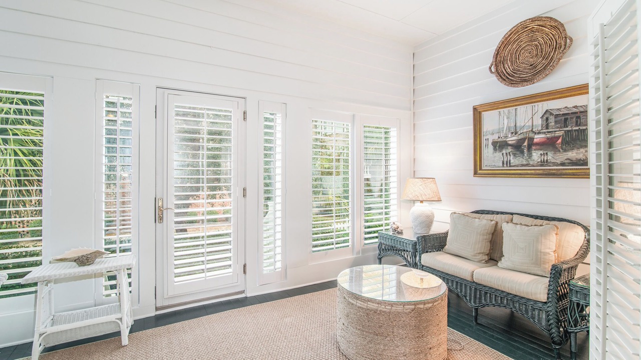 Photo of Livingroom in Debordieu Colony