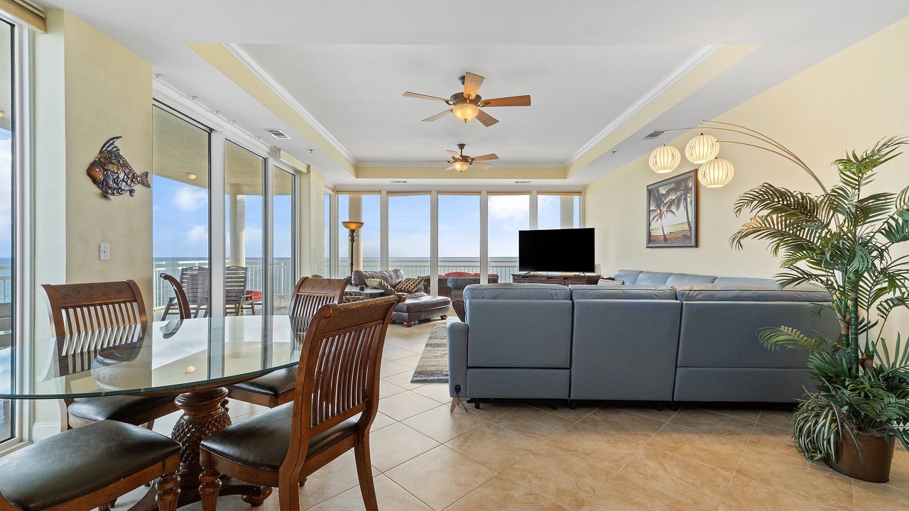 Photo of Livingroom in Ono Island