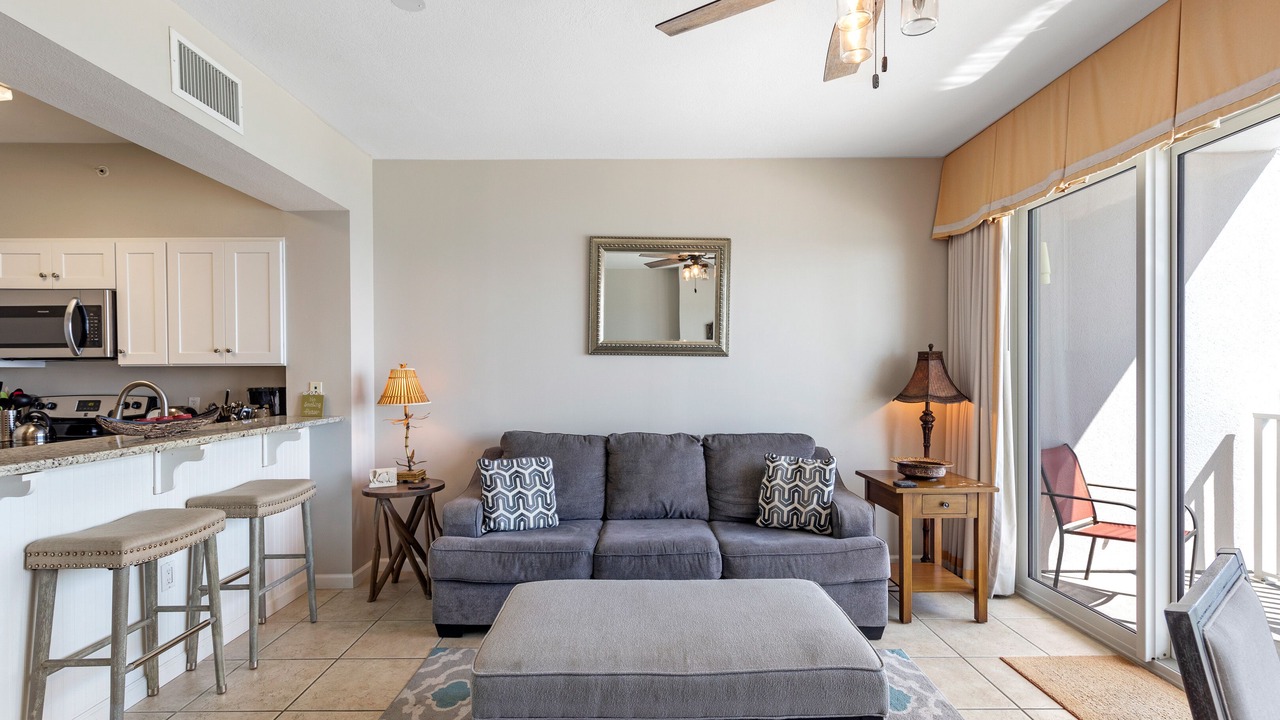 Photo of Livingroom in Ono Island