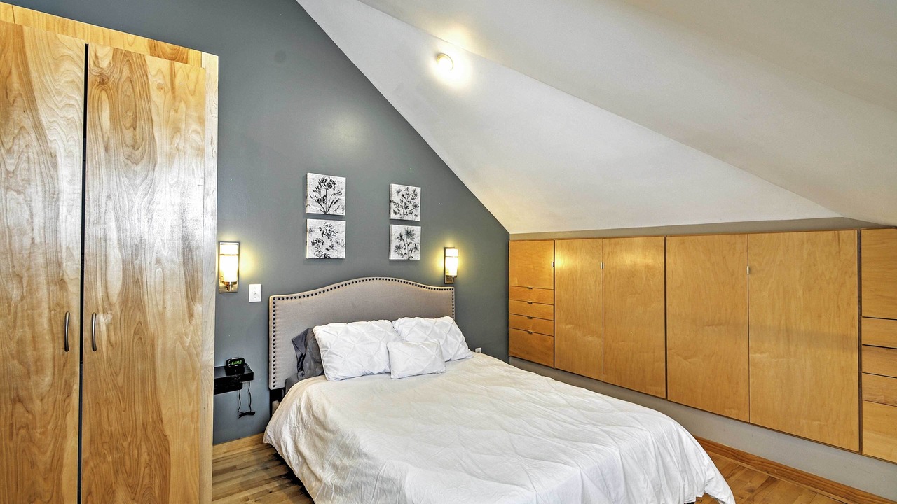 Photo of Bedroom in Cabbagetown