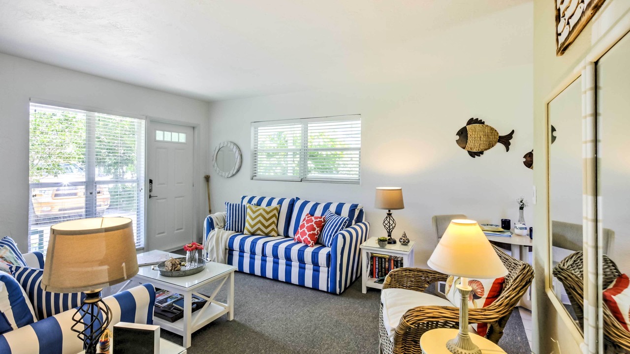 Photo of Livingroom in New Smyrna Beach