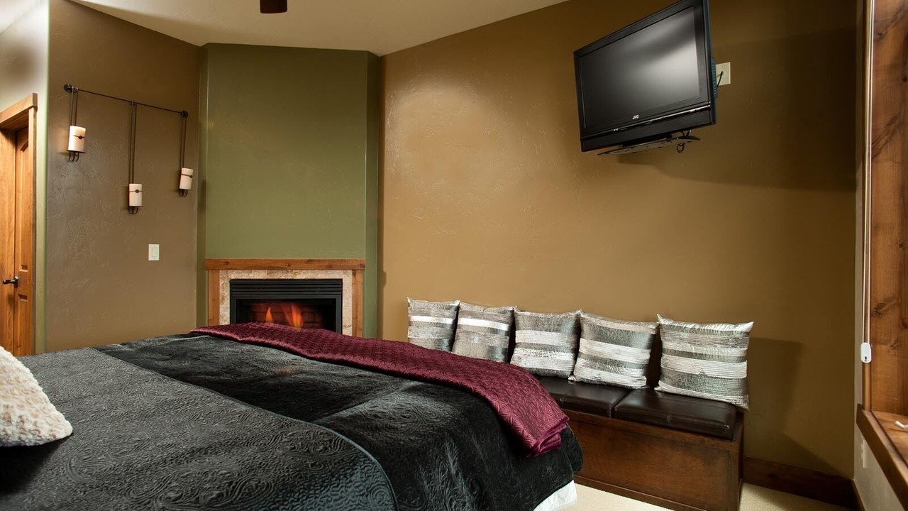 Photo of Bedroom in Purgatory