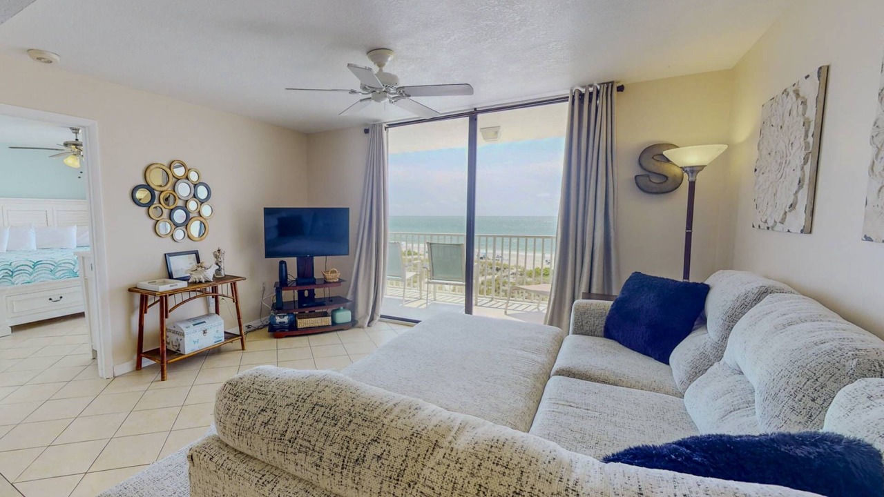 Photo of Livingroom in Madeira Beach
