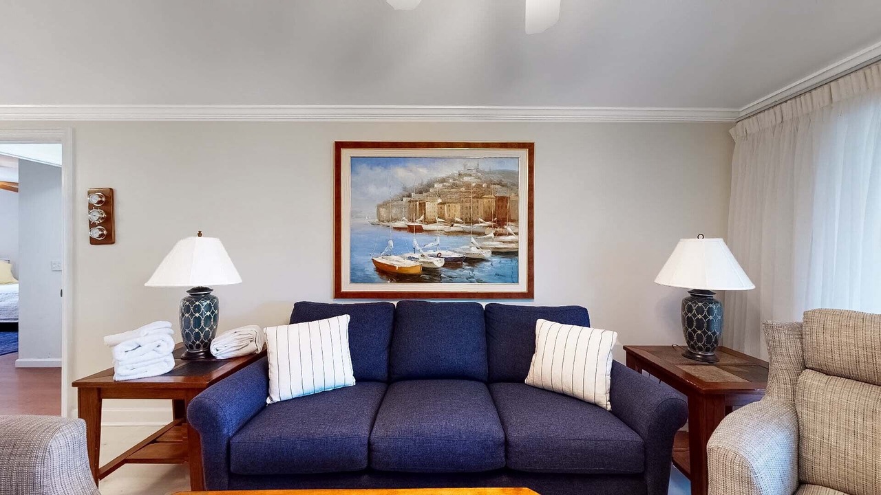 Photo of Livingroom in Twin Oaks