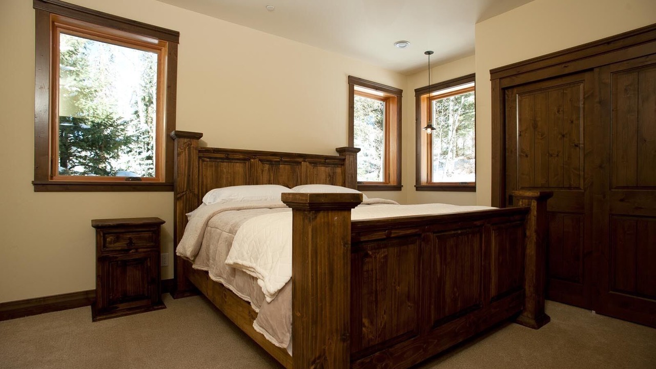 Photo of Bedroom in Purgatory
