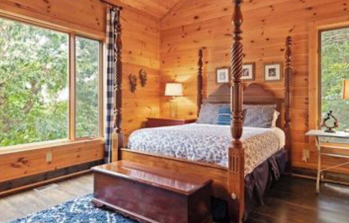 Photo of Bedroom in Lynn