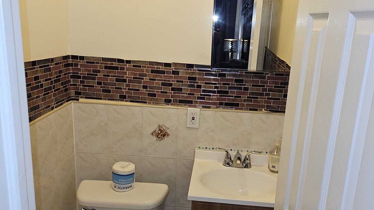 Photo of Bathroom in Bedford-Stuyvesant