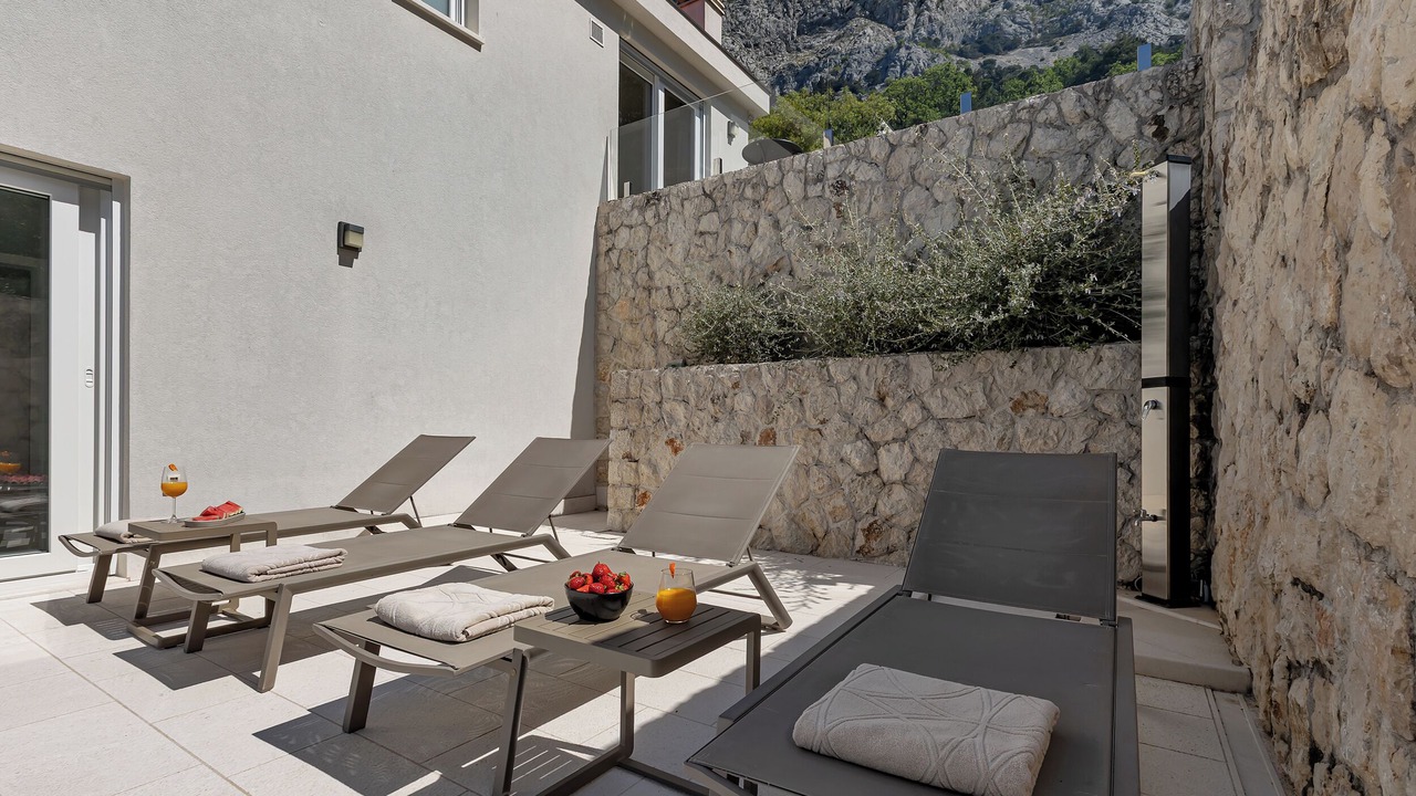Photo of Patio Balcony in Bast