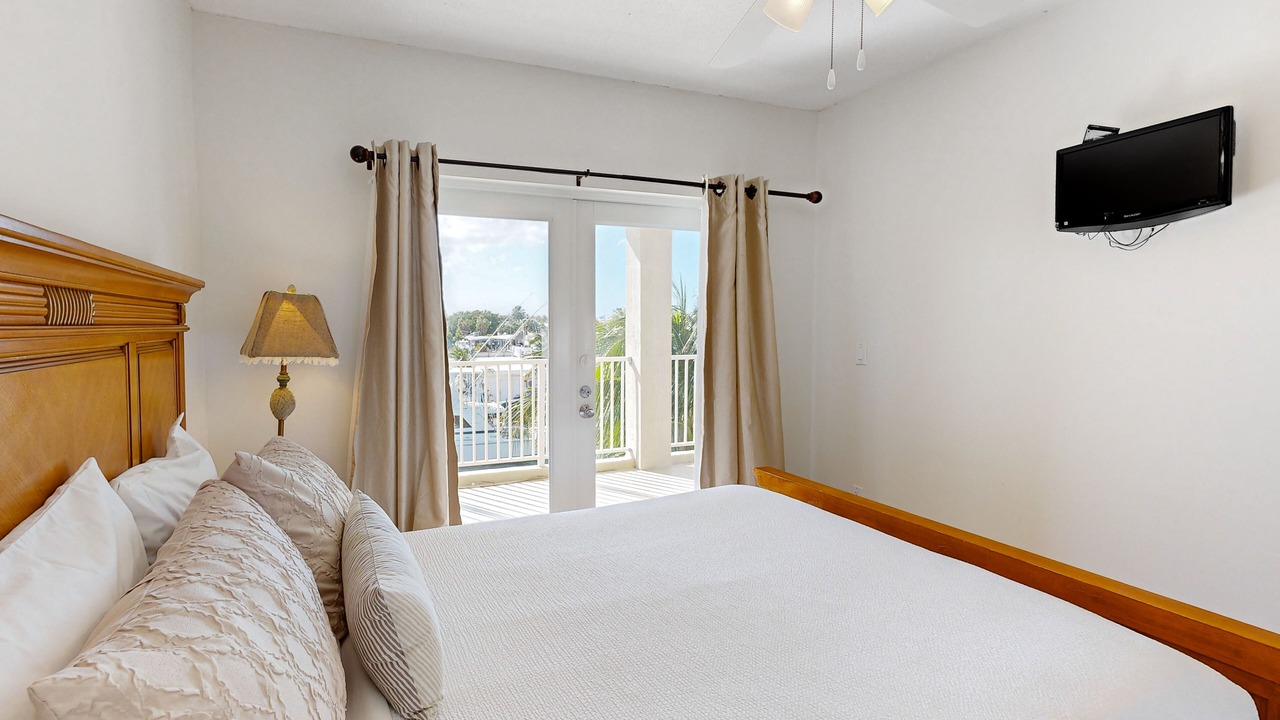 Photo of Bedroom in Key Colony Beach