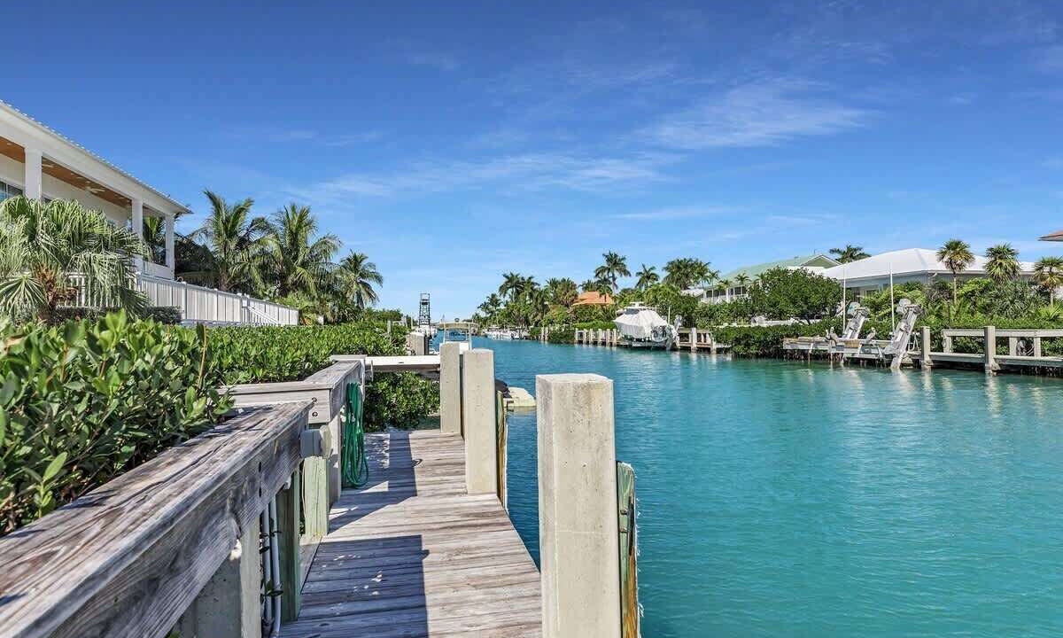 Photo of Outdoor in Coury