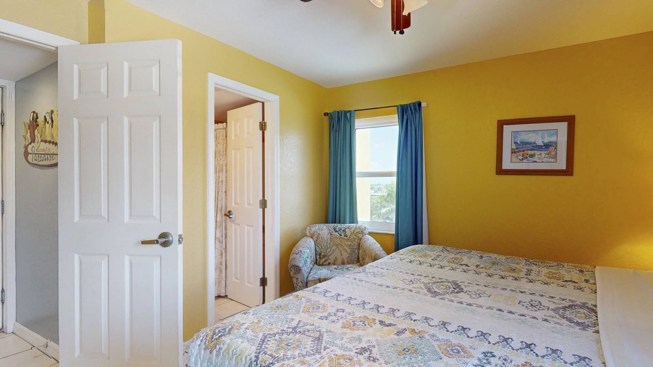 Photo of Bedroom in Treasure Island