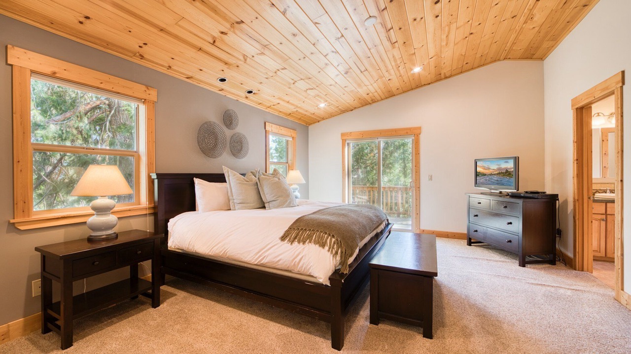 Photo of Bedroom in Tahoe City