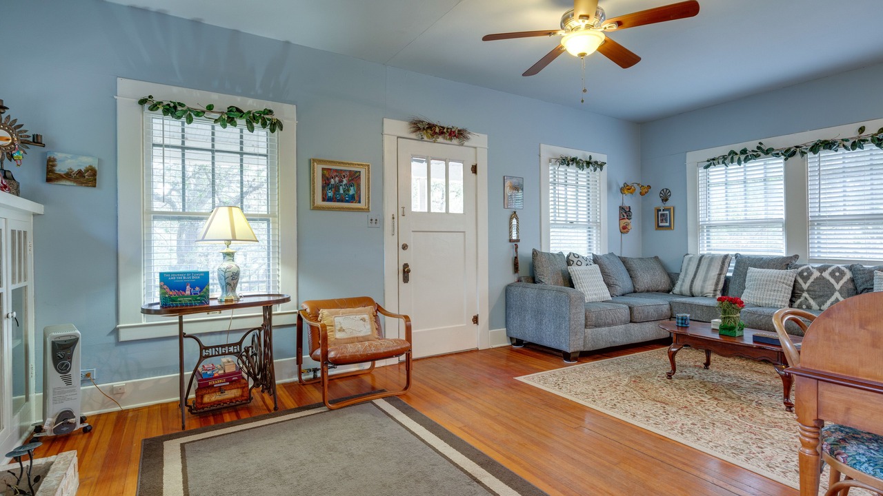 Photo of Bedroom in Canyon Lake