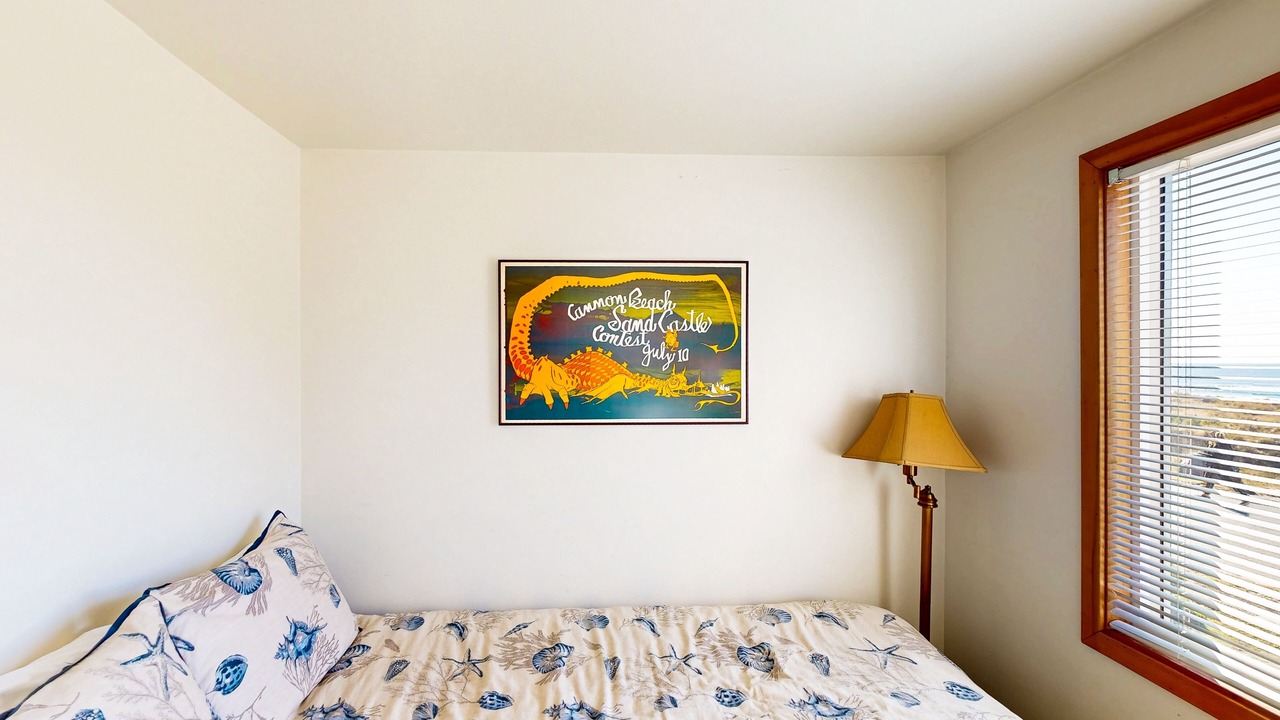 Photo of Bedroom in Cannon Beach