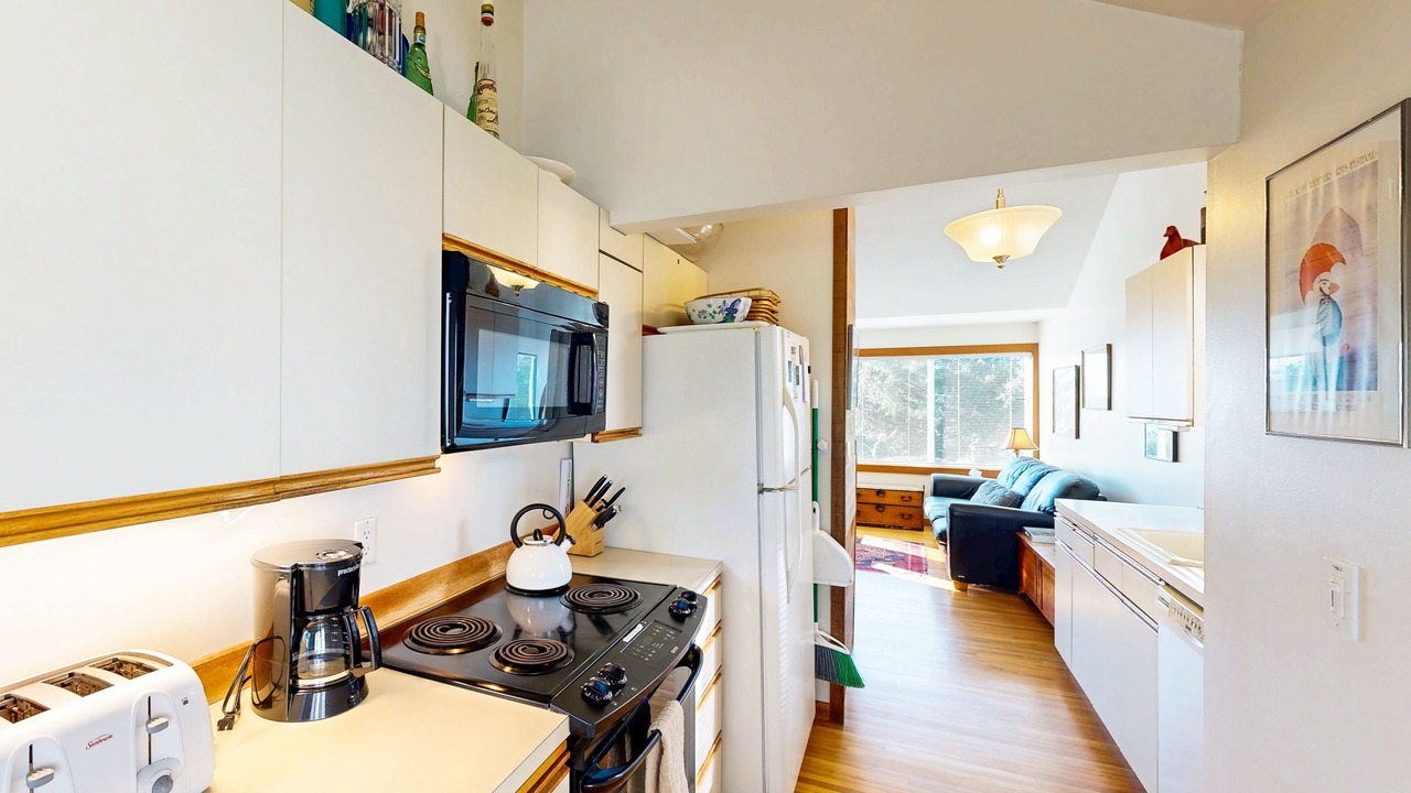Photo of Kitchen in Cannon Beach
