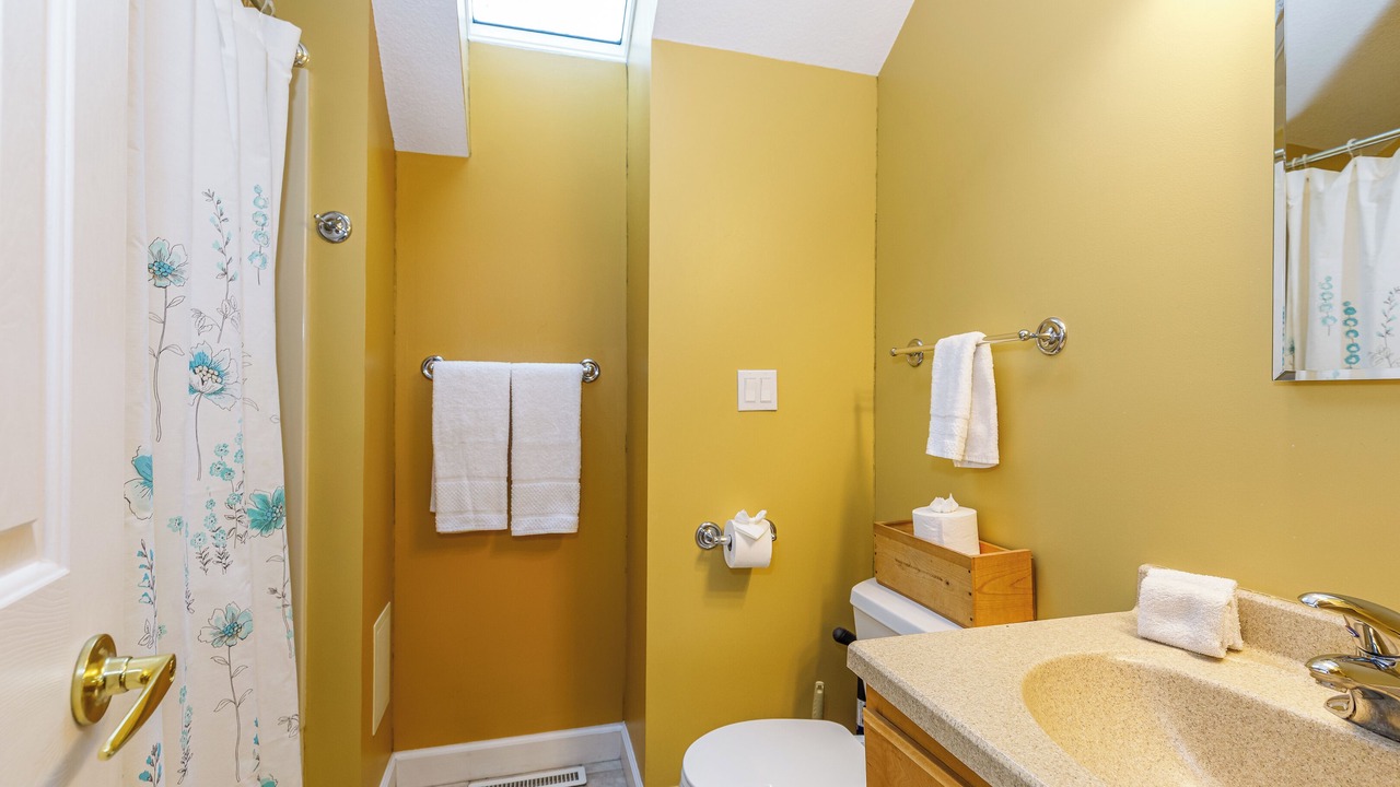 Photo of Bathroom in The Galena Territory