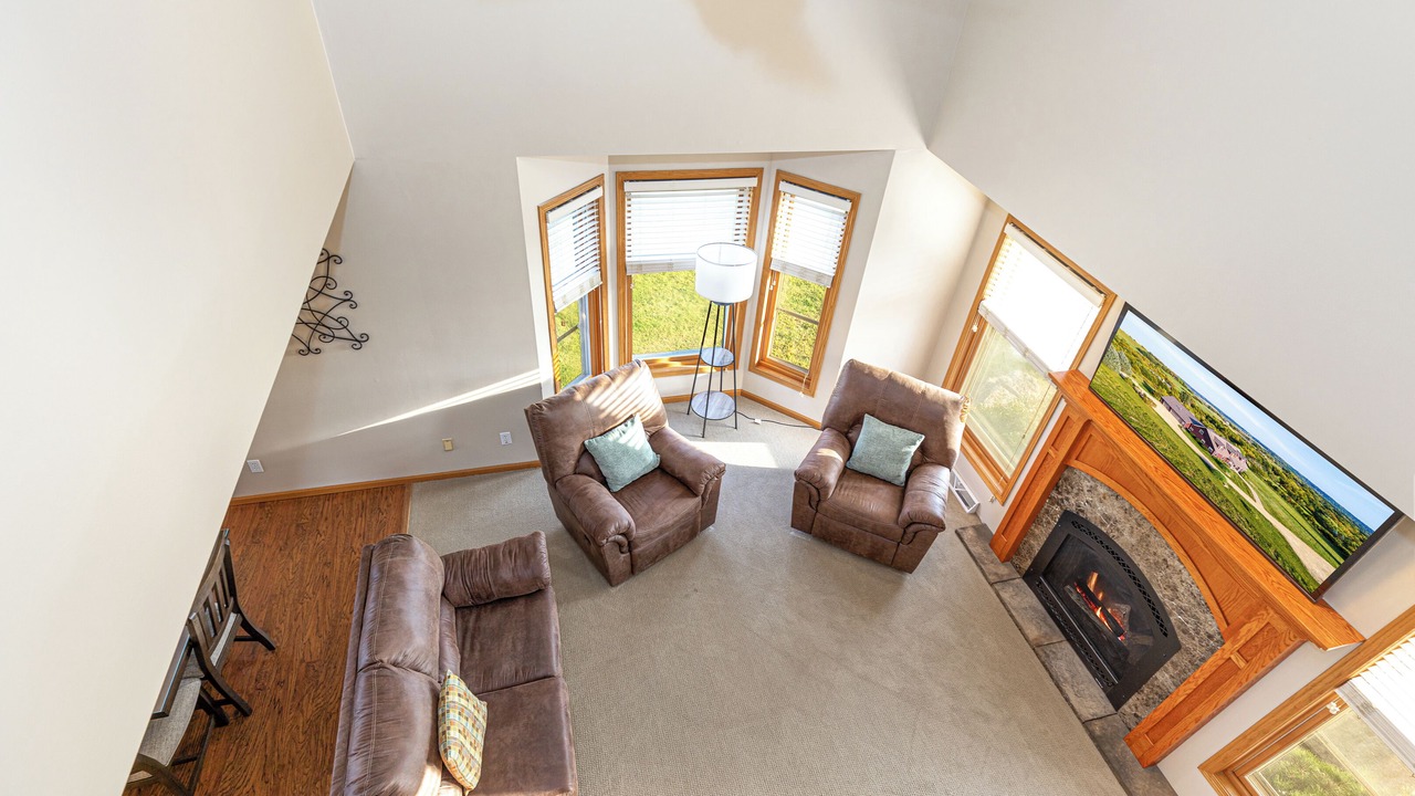 Photo of Livingroom in The Galena Territory